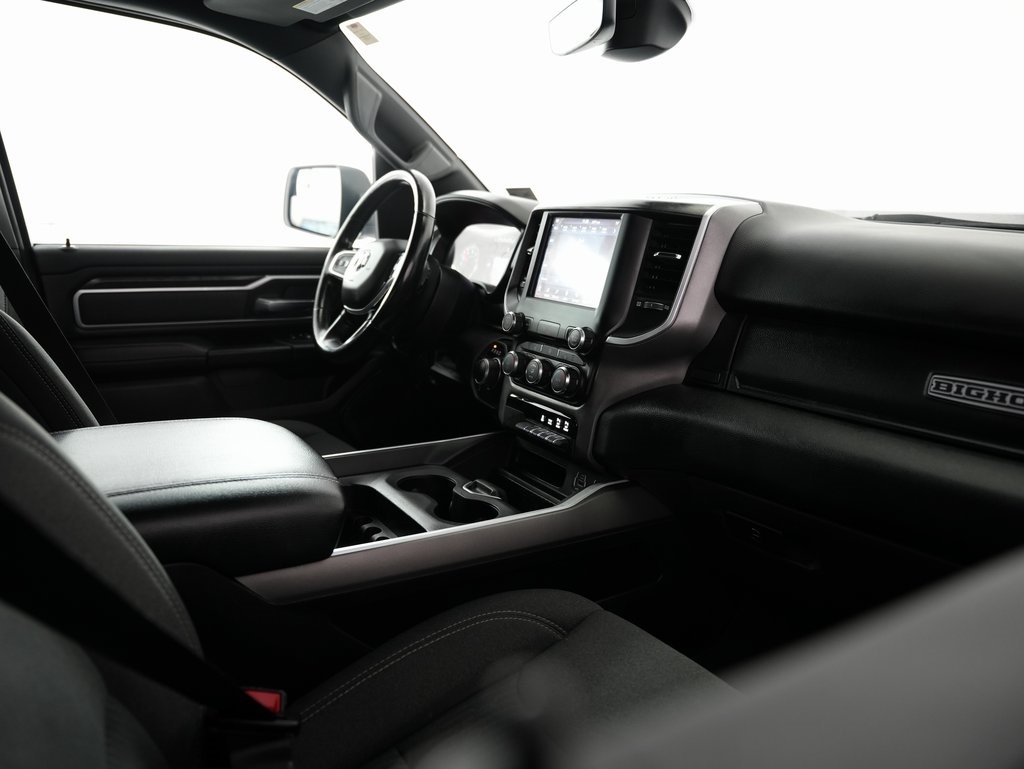 RAM 1500 Big Horn 4x4 Crew Cab 5'7" Box 2021