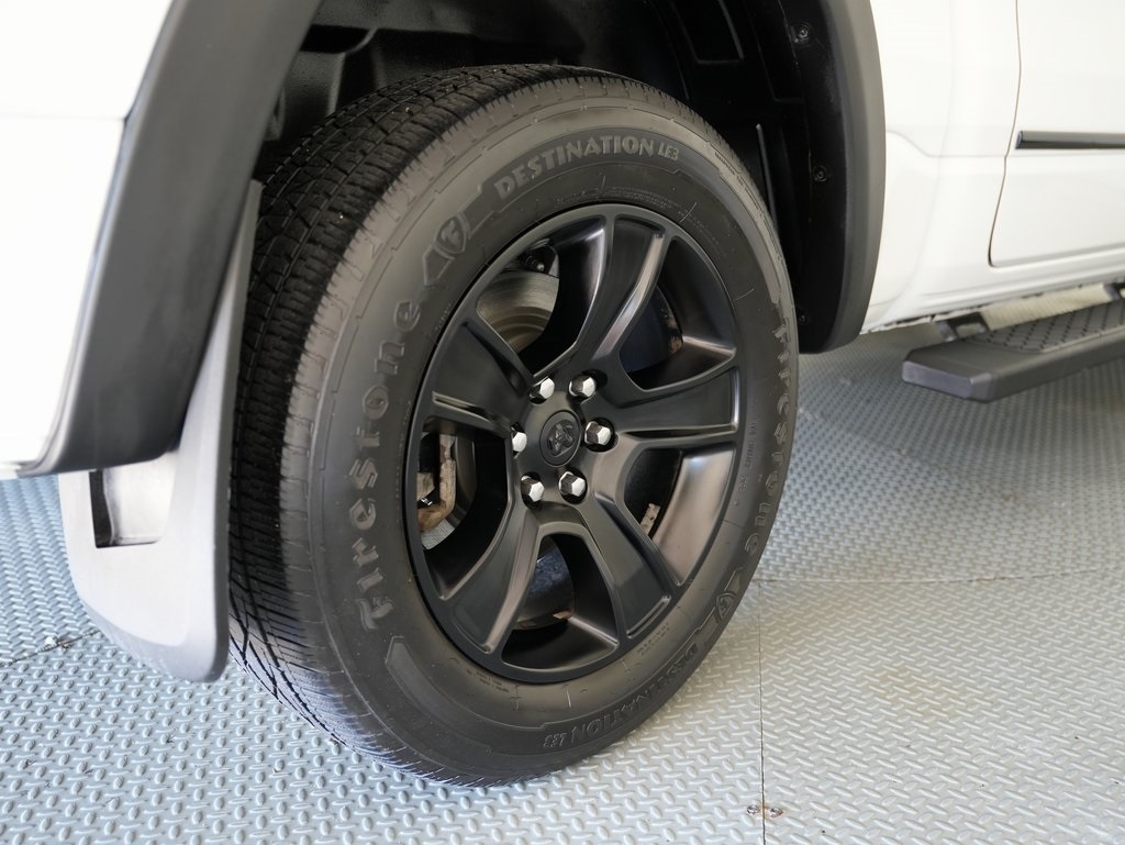 RAM 1500 Big Horn 4x4 Crew Cab 5'7" Box 2021