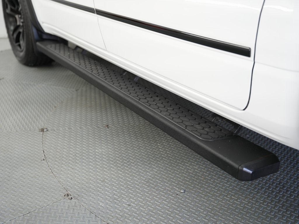 RAM 1500 Big Horn 4x4 Crew Cab 5'7" Box 2021