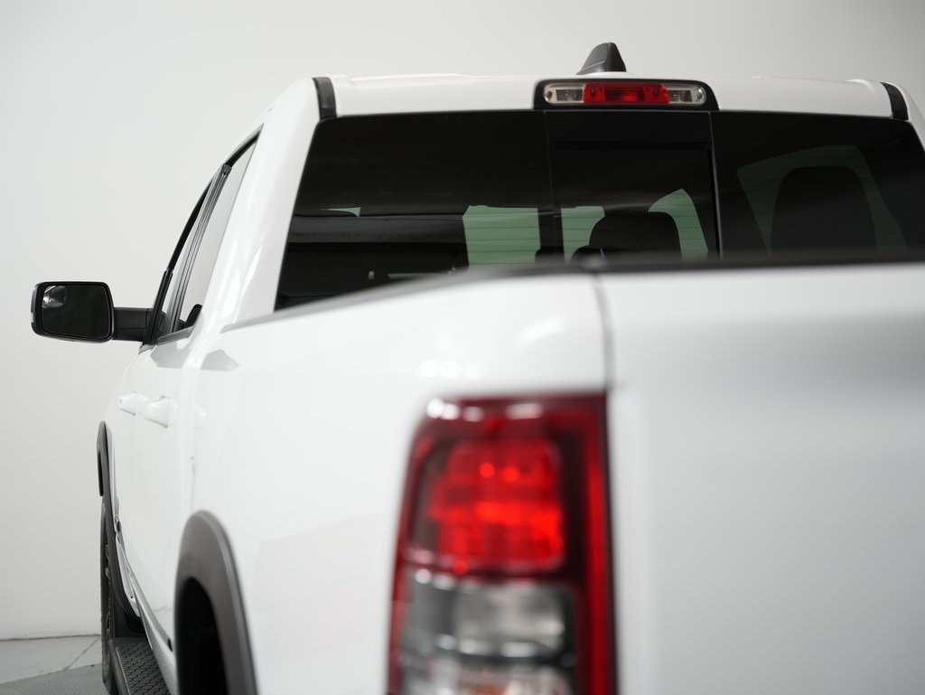 RAM 1500 Big Horn 4x4 Crew Cab 5'7" Box 2021