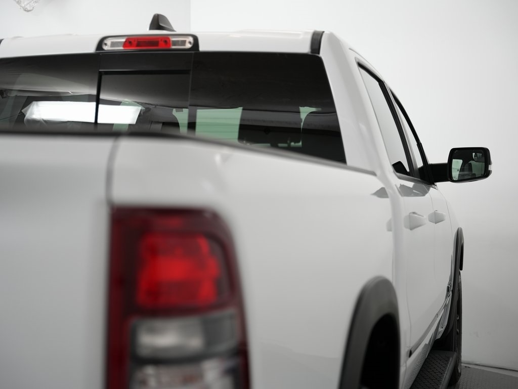 RAM 1500 Big Horn 4x4 Crew Cab 5'7" Box 2021