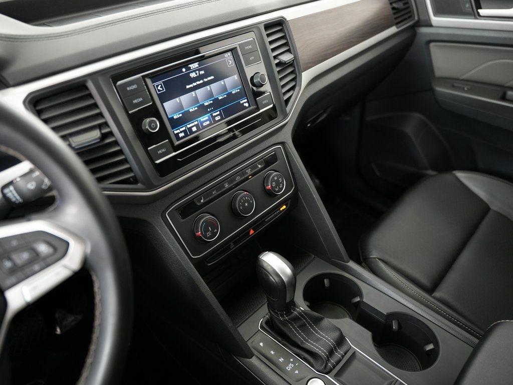 Volkswagen Atlas 2.0T SE FWD 2022