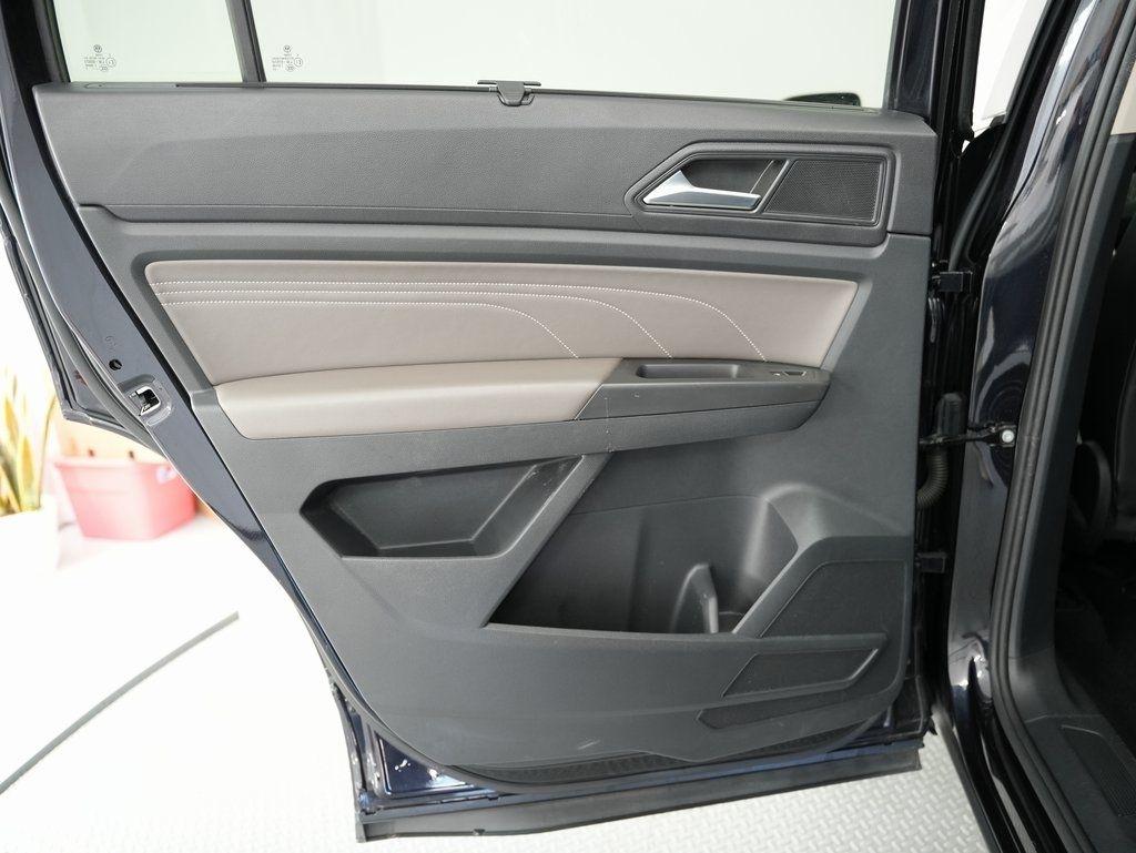 Volkswagen Atlas 2.0T SE FWD 2022