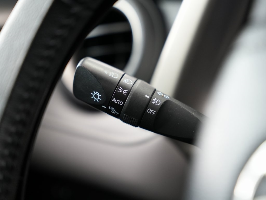 Toyota RAV4 FWD 4dr Limited (Natl) 2015