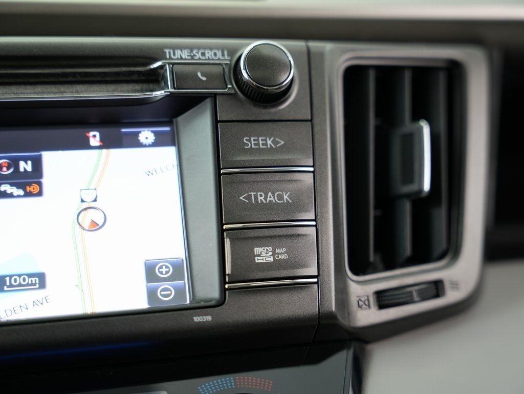 Toyota RAV4 FWD 4dr Limited (Natl) 2015