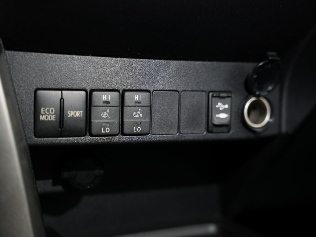 Toyota RAV4 FWD 4dr Limited (Natl) 2015