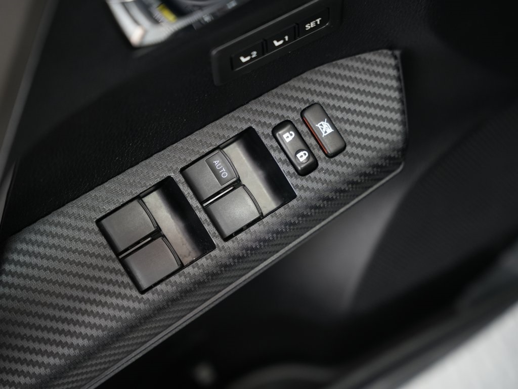 Toyota RAV4 FWD 4dr Limited (Natl) 2015