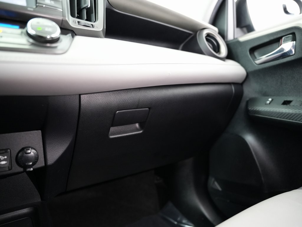 Toyota RAV4 FWD 4dr Limited (Natl) 2015