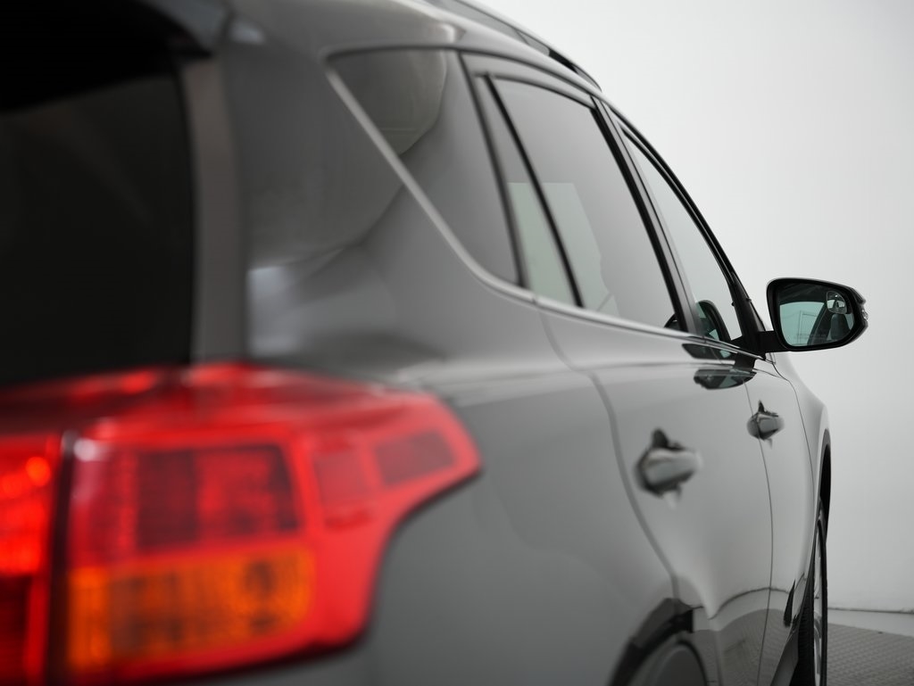 Toyota RAV4 FWD 4dr Limited (Natl) 2015