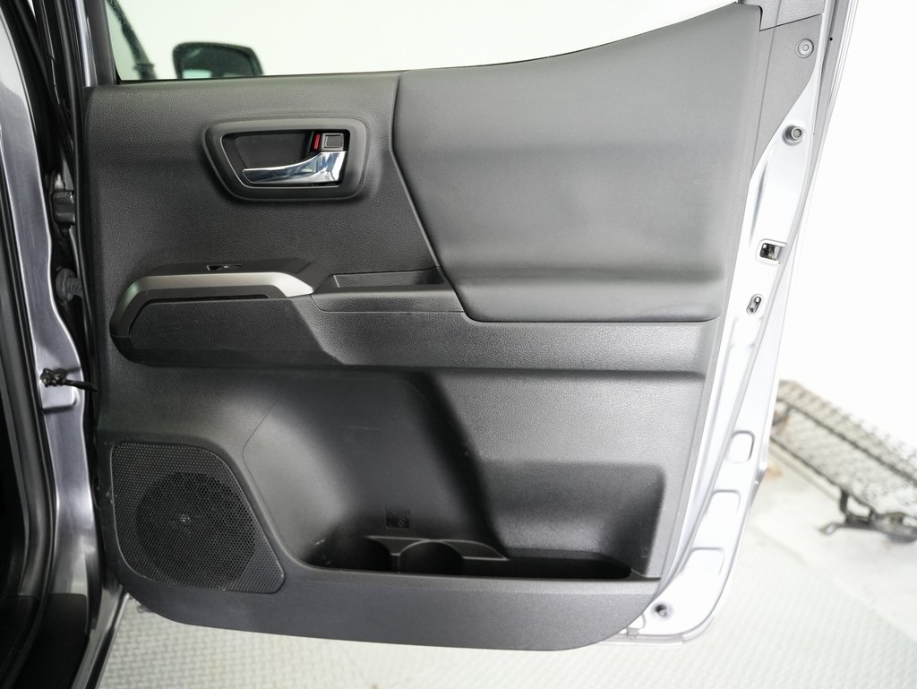 Toyota Tacoma 4WD TRD Off Road Double Cab 6' Bed V6 AT (Natl) 2021