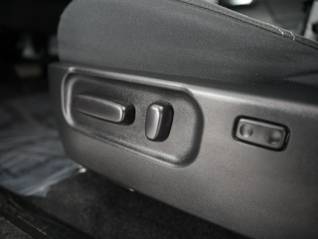 Toyota Tacoma 4WD TRD Off Road Double Cab 6' Bed V6 AT (Natl) 2021