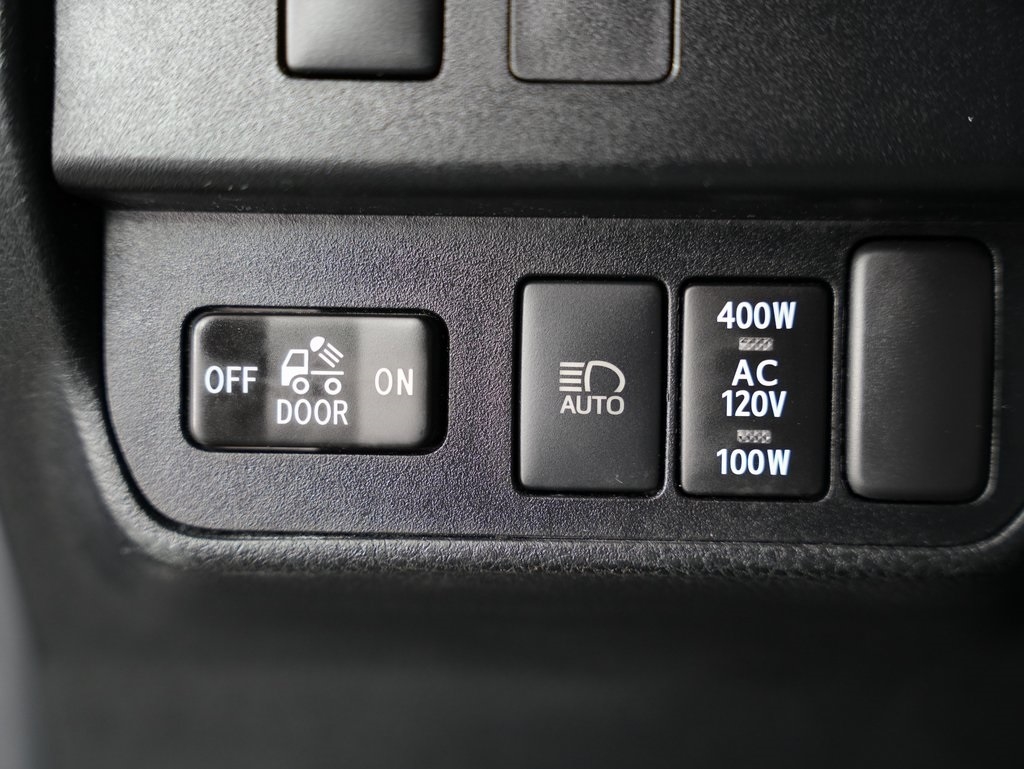 Toyota Tacoma 4WD TRD Off Road Double Cab 6' Bed V6 AT (Natl) 2021