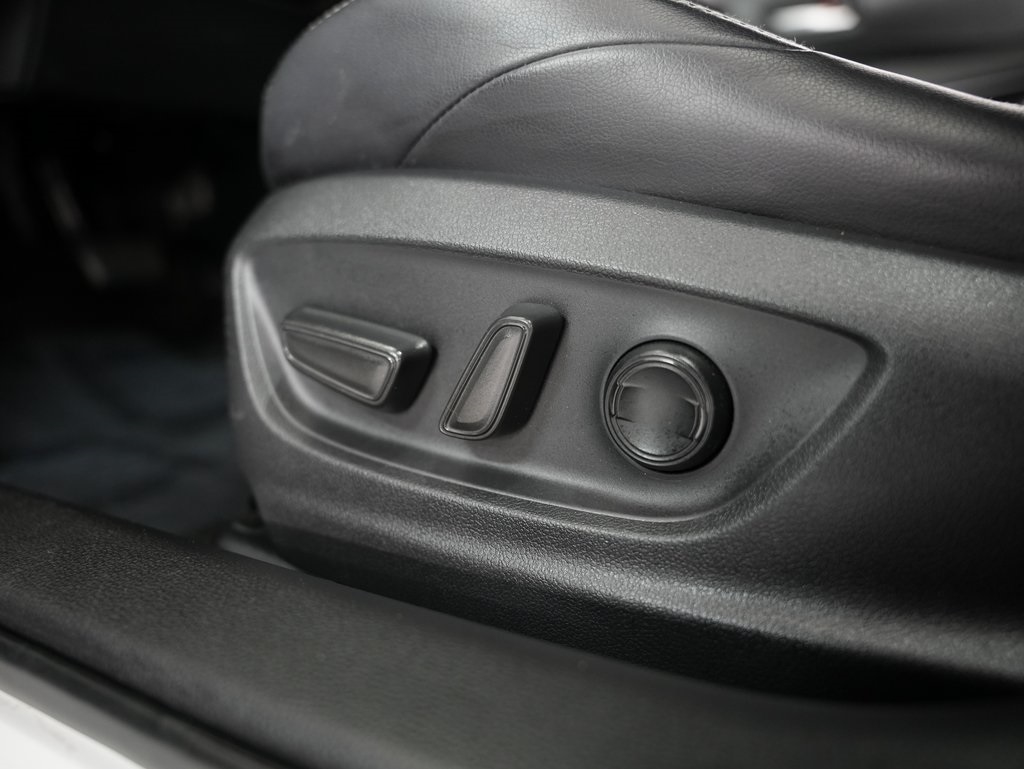 Toyota Corolla Hatchback XSE CVT (Natl) 2022