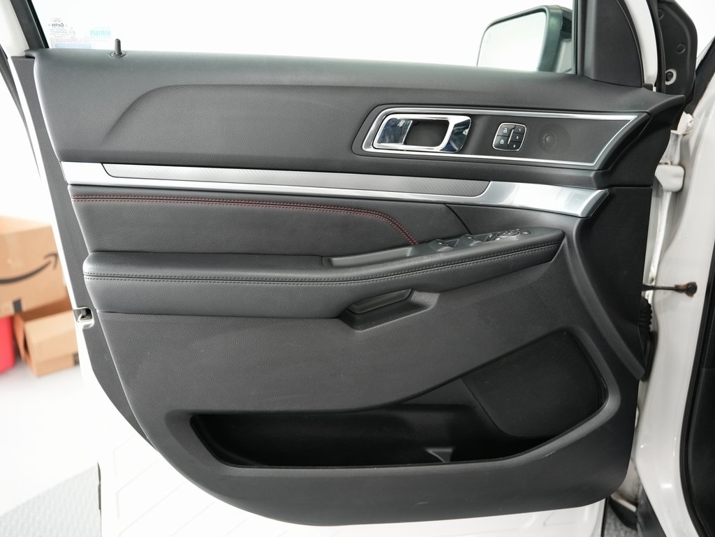 Ford Explorer 4WD 4dr Sport 2016