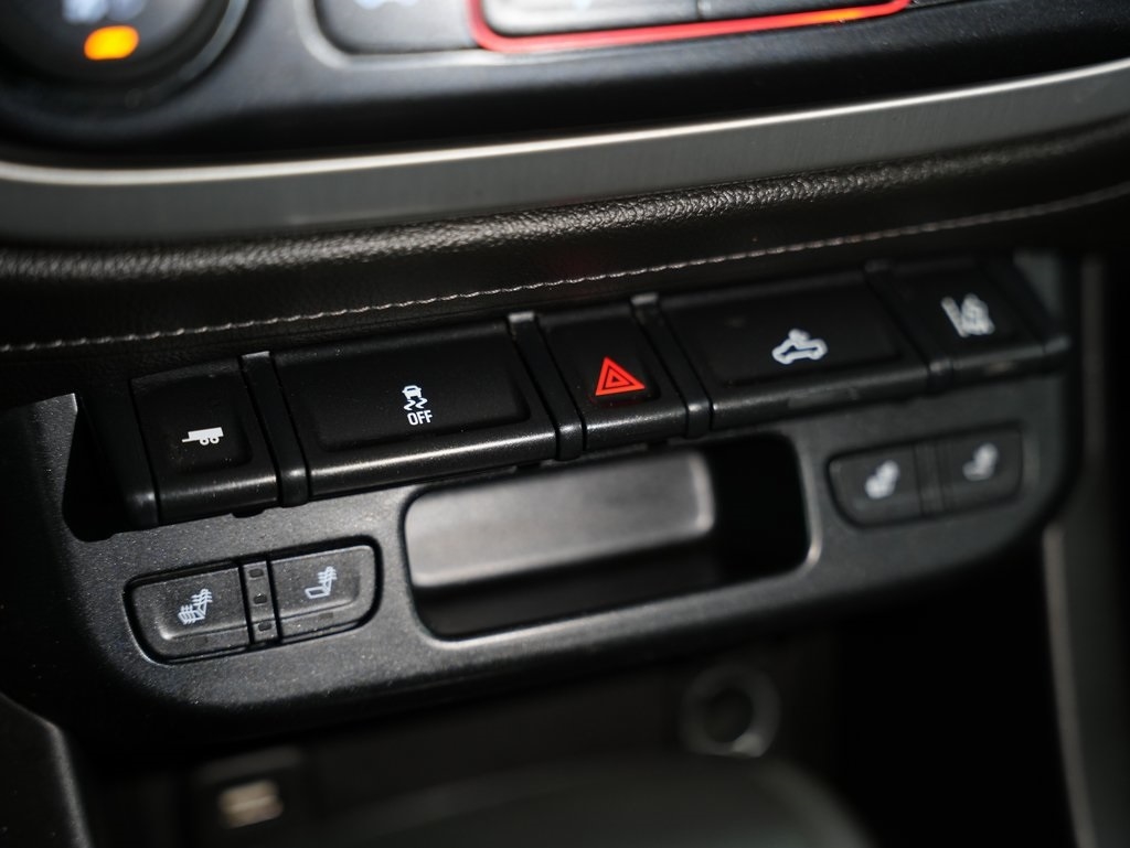 GMC Canyon 4WD Crew Cab 128.3" SLT 2016