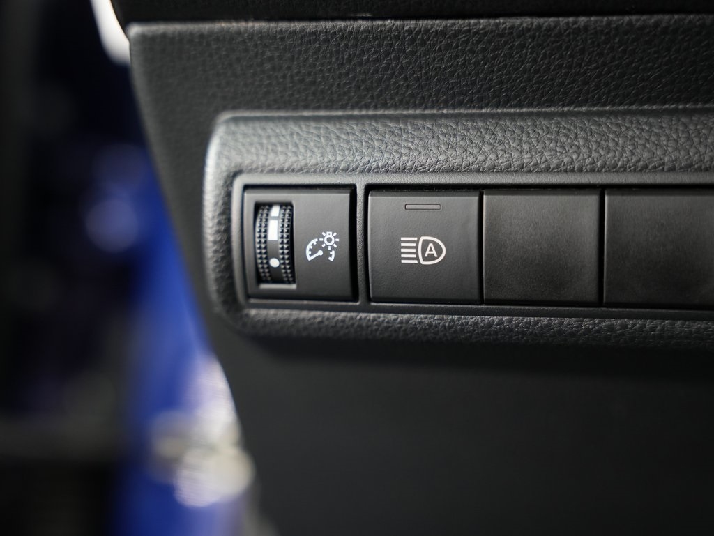 Toyota Corolla Nightshade CVT (Natl) 2021