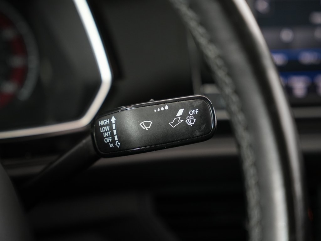 Volkswagen Jetta R-Line Auto w/SULEV 2019