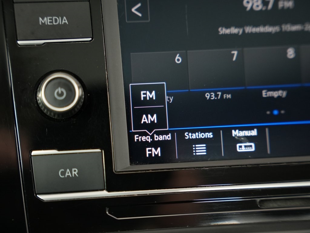 Volkswagen Jetta R-Line Auto w/SULEV 2019