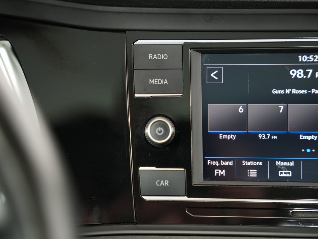 Volkswagen Jetta R-Line Auto w/SULEV 2019