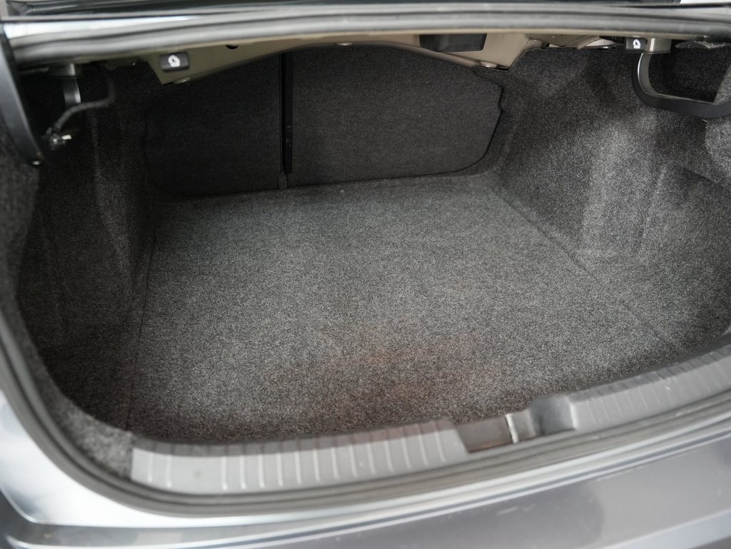 Volkswagen Jetta R-Line Auto w/SULEV 2019