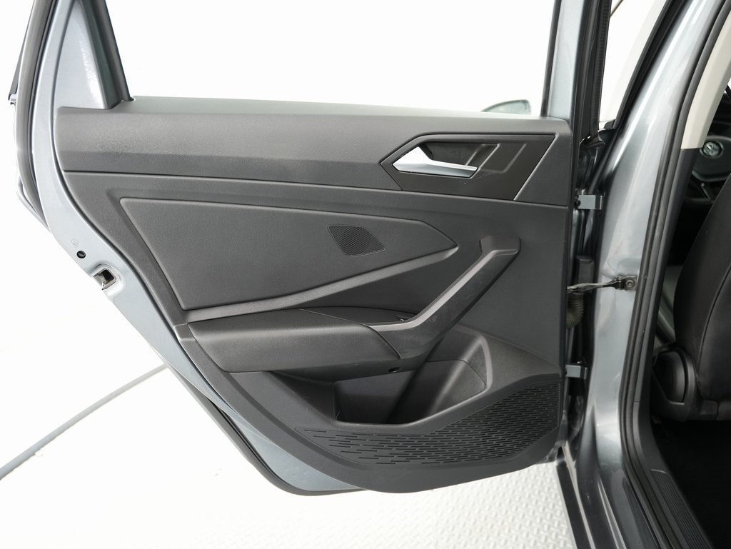 Volkswagen Jetta R-Line Auto w/SULEV 2019