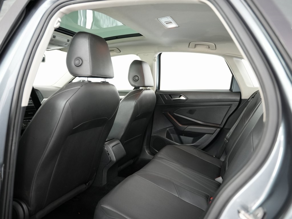 Volkswagen Jetta R-Line Auto w/SULEV 2019