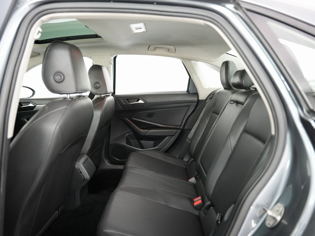 Volkswagen Jetta R-Line Auto w/SULEV 2019