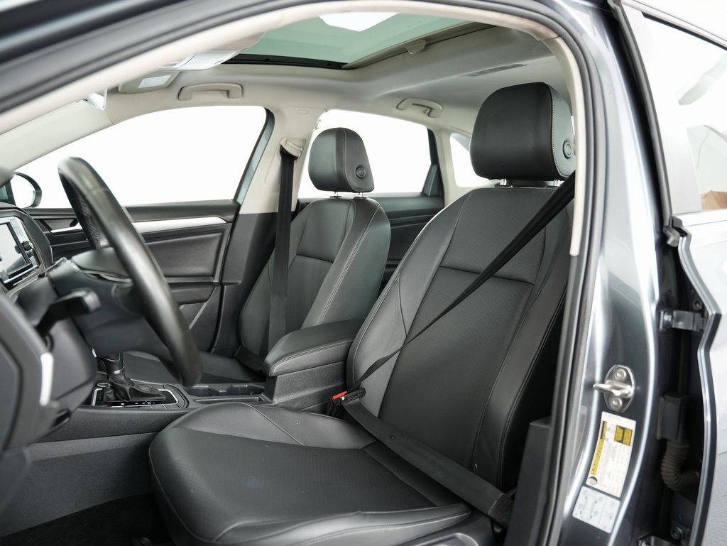 Volkswagen Jetta R-Line Auto w/SULEV 2019