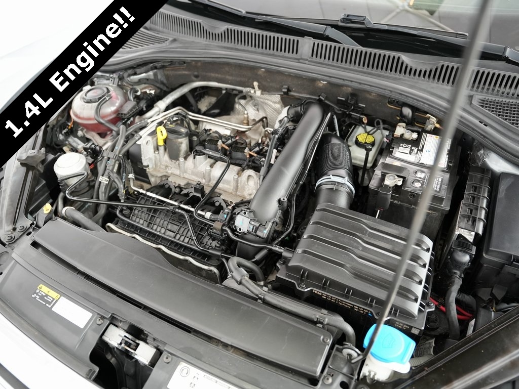 Volkswagen Jetta R-Line Auto w/SULEV 2019