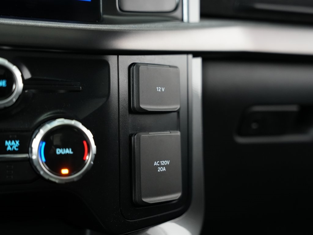 Ford F-150 King Ranch 4WD SuperCrew 5.5' Box 2023