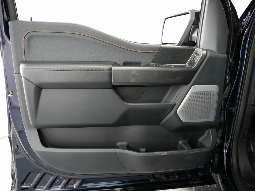 Ford F-150 King Ranch 4WD SuperCrew 5.5' Box 2023