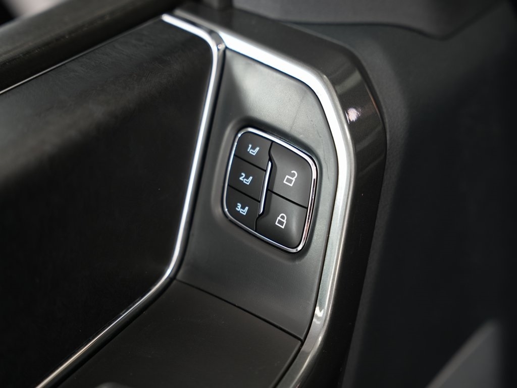 Ford F-150 King Ranch 4WD SuperCrew 5.5' Box 2023