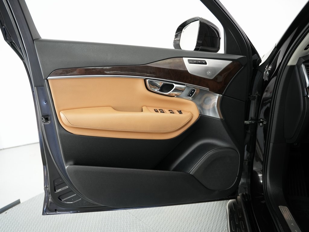 Volvo XC90 AWD 4dr T6 Momentum 2016