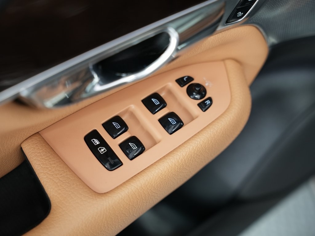 Volvo XC90 AWD 4dr T6 Momentum 2016