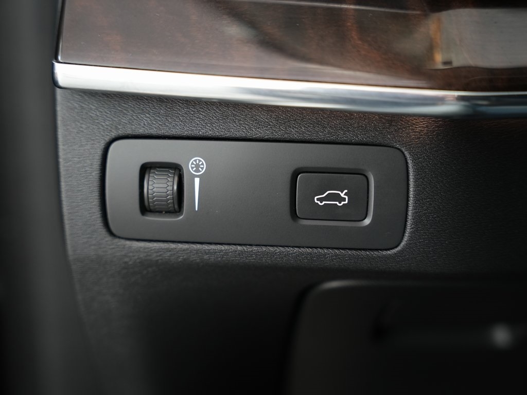 Volvo XC90 AWD 4dr T6 Momentum 2016