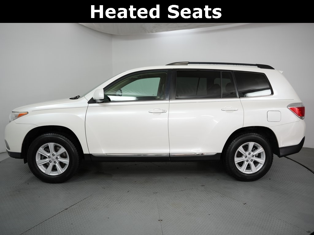 Toyota Highlander FWD 4dr V6 (Natl) 2013