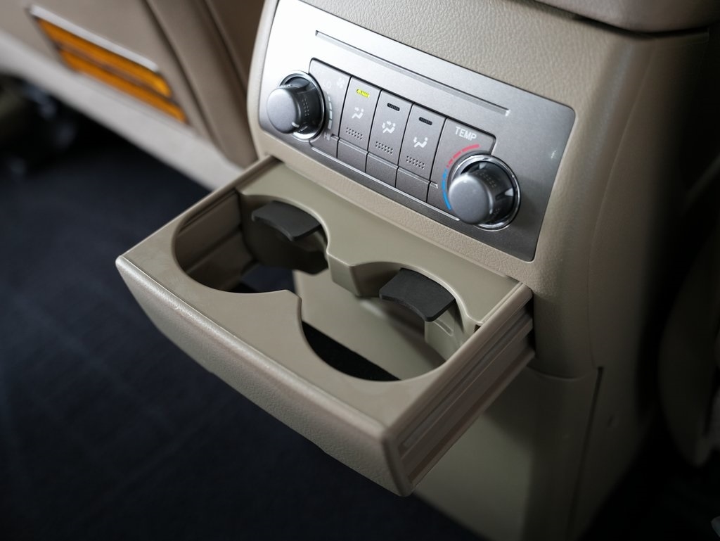 Toyota Highlander FWD 4dr V6 (Natl) 2013