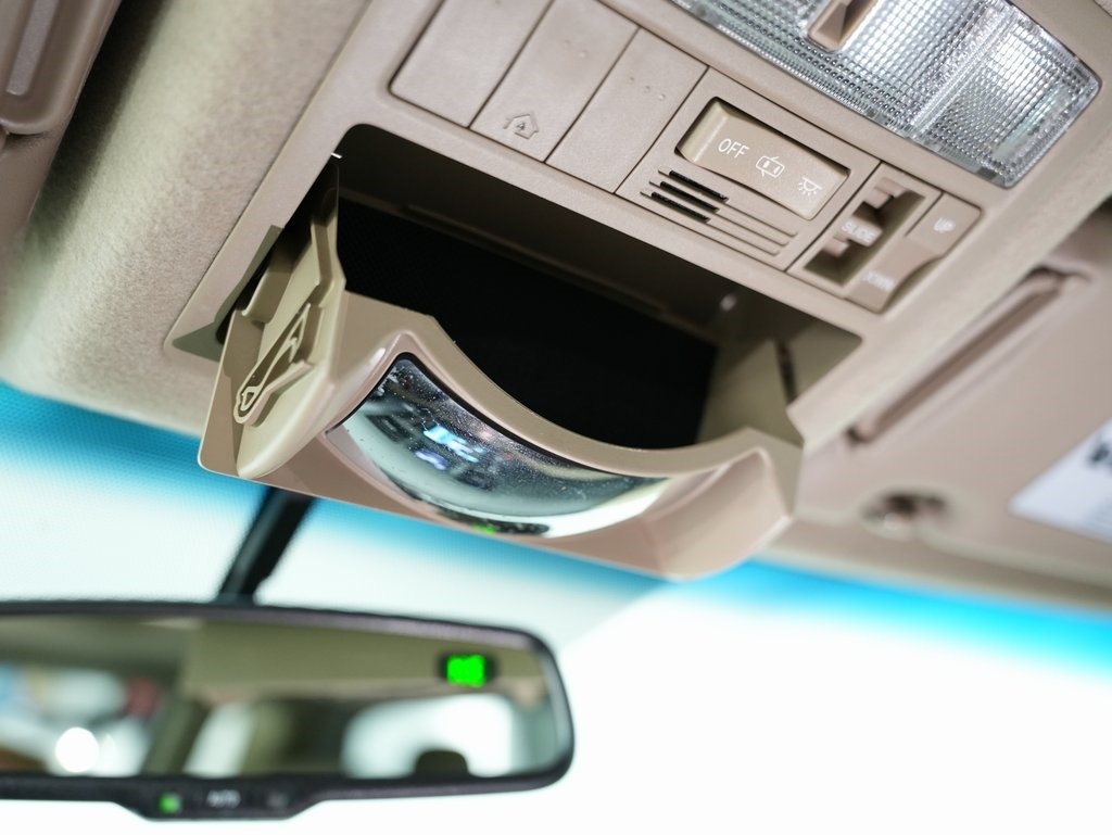 Toyota Highlander FWD 4dr V6 (Natl) 2013