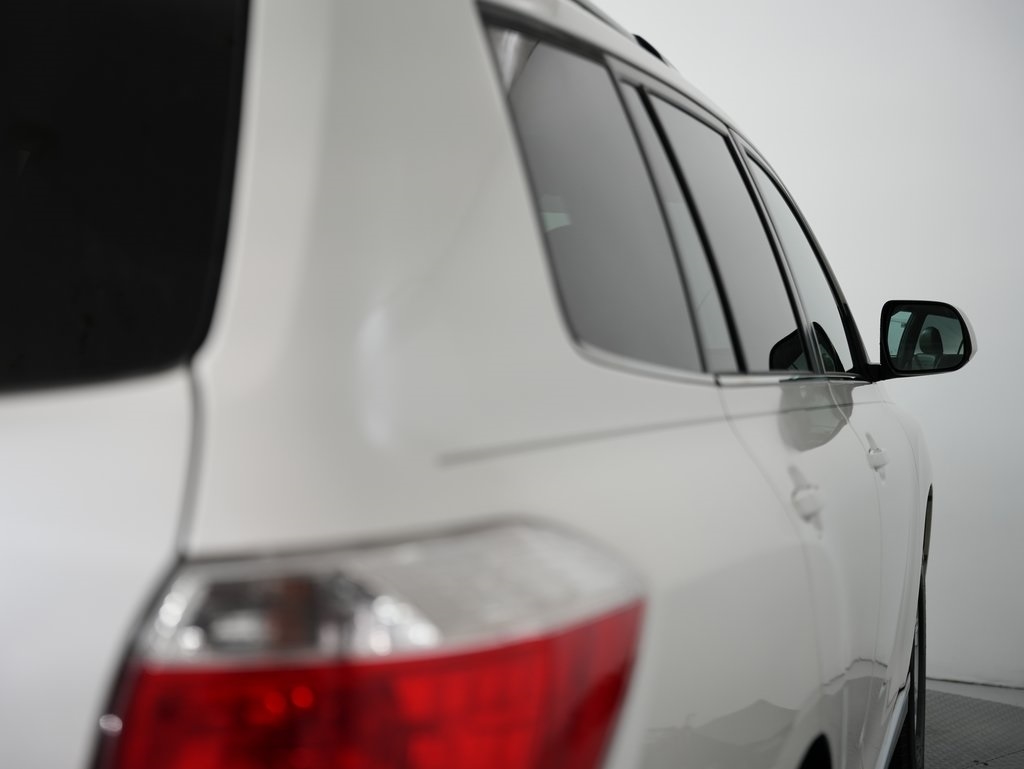 Toyota Highlander FWD 4dr V6 (Natl) 2013