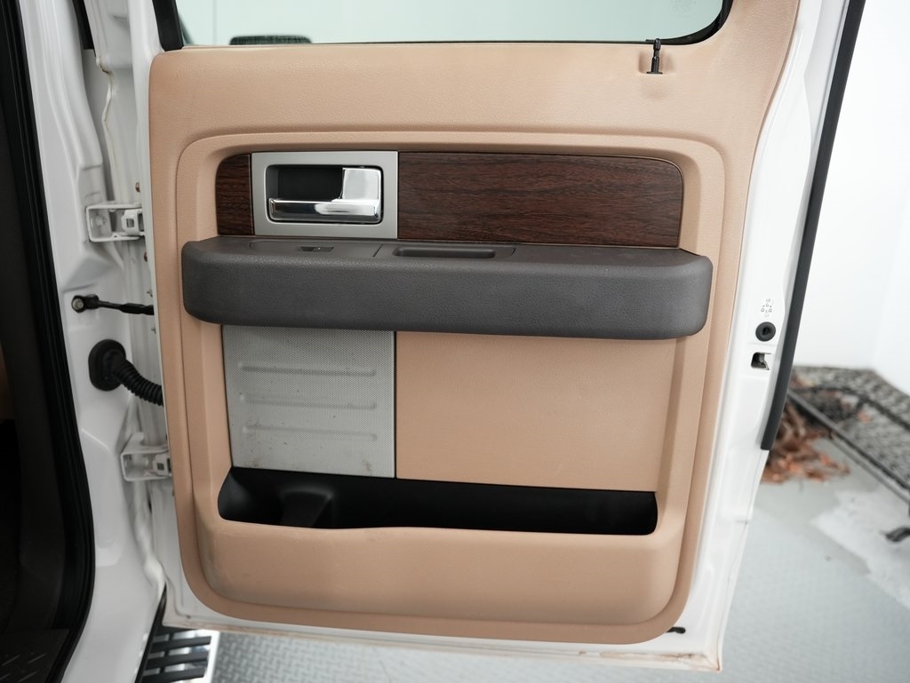 Ford F-150 2WD SuperCrew 145" King Ranch 2014