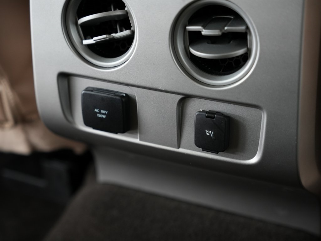 Ford F-150 2WD SuperCrew 145" King Ranch 2014