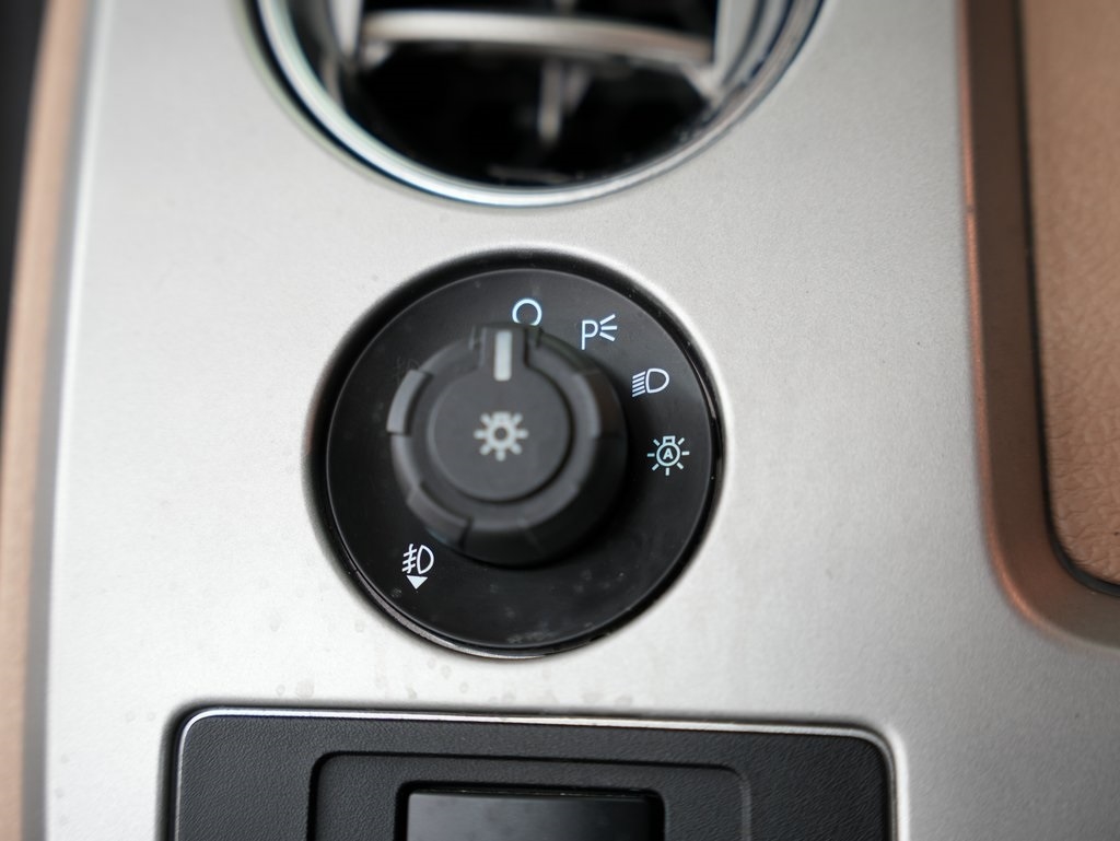 Ford F-150 2WD SuperCrew 145" King Ranch 2014