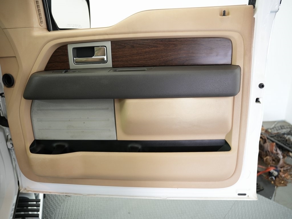 Ford F-150 2WD SuperCrew 145" King Ranch 2014