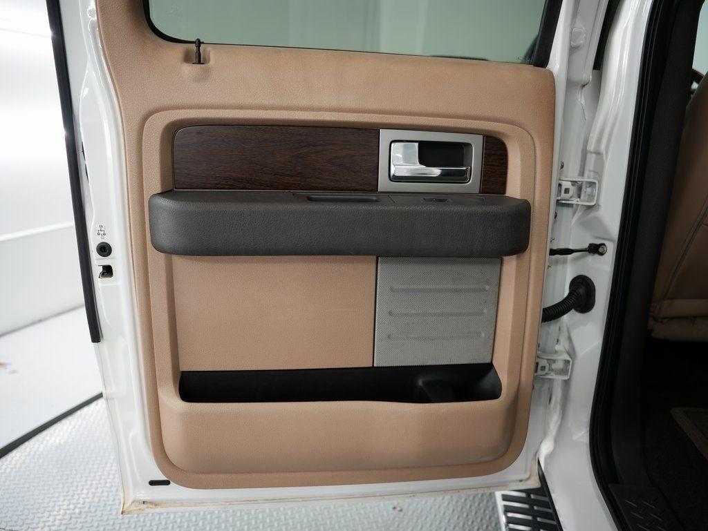 Ford F-150 2WD SuperCrew 145" King Ranch 2014