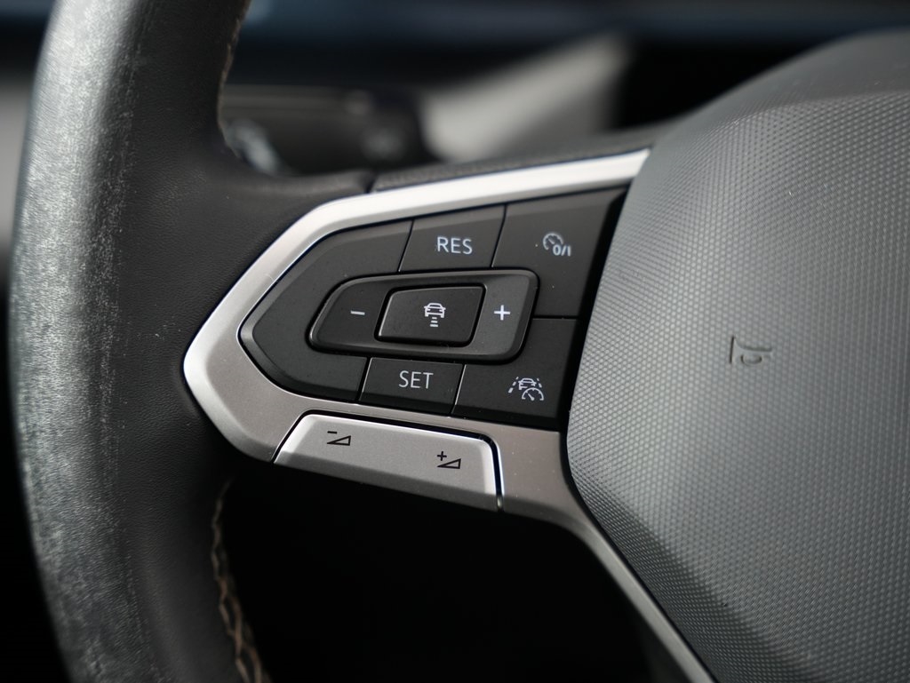 Volkswagen Taos SE FWD 2022