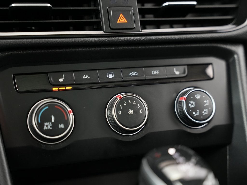 Volkswagen Taos SE FWD 2022