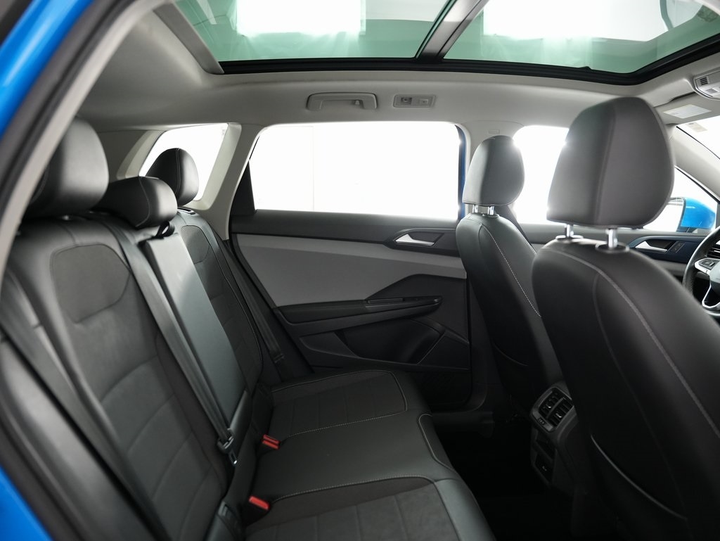 Volkswagen Taos SE FWD 2022