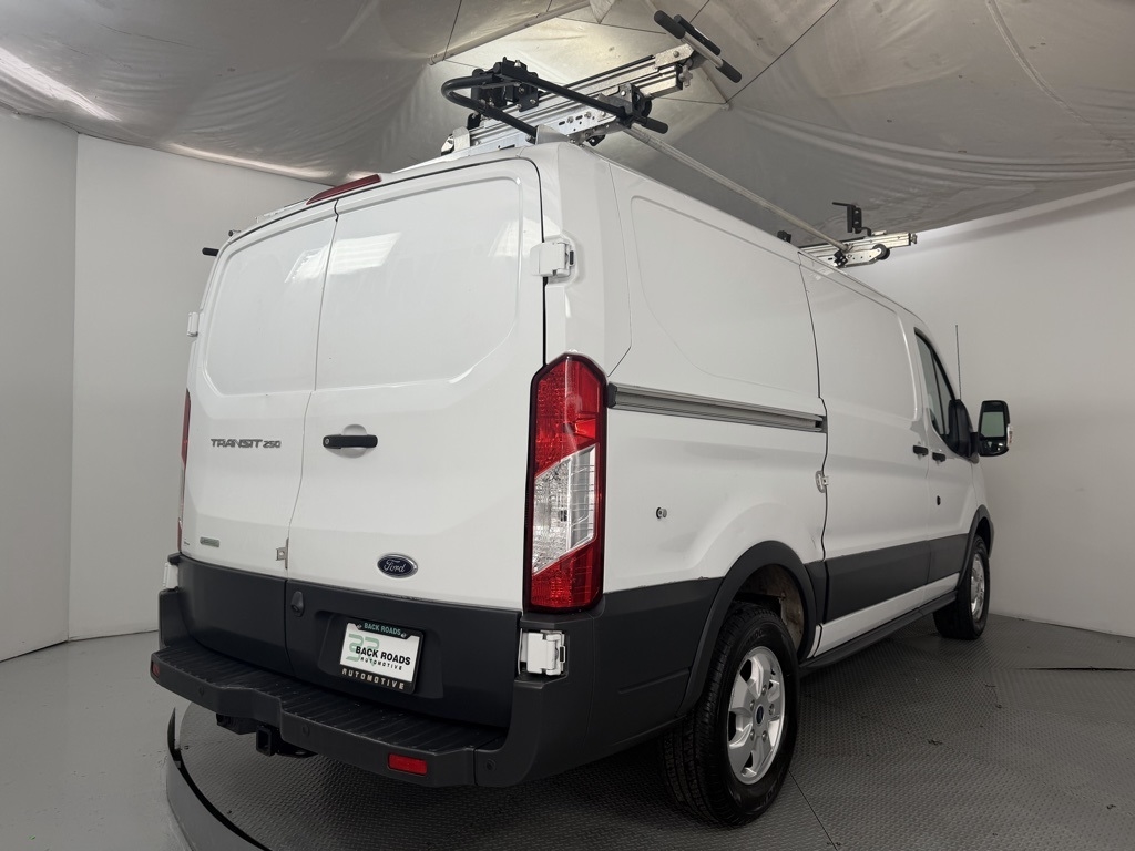 Ford Transit Van T-250 130" Low Rf 9000 GVWR Sliding RH Dr 2018