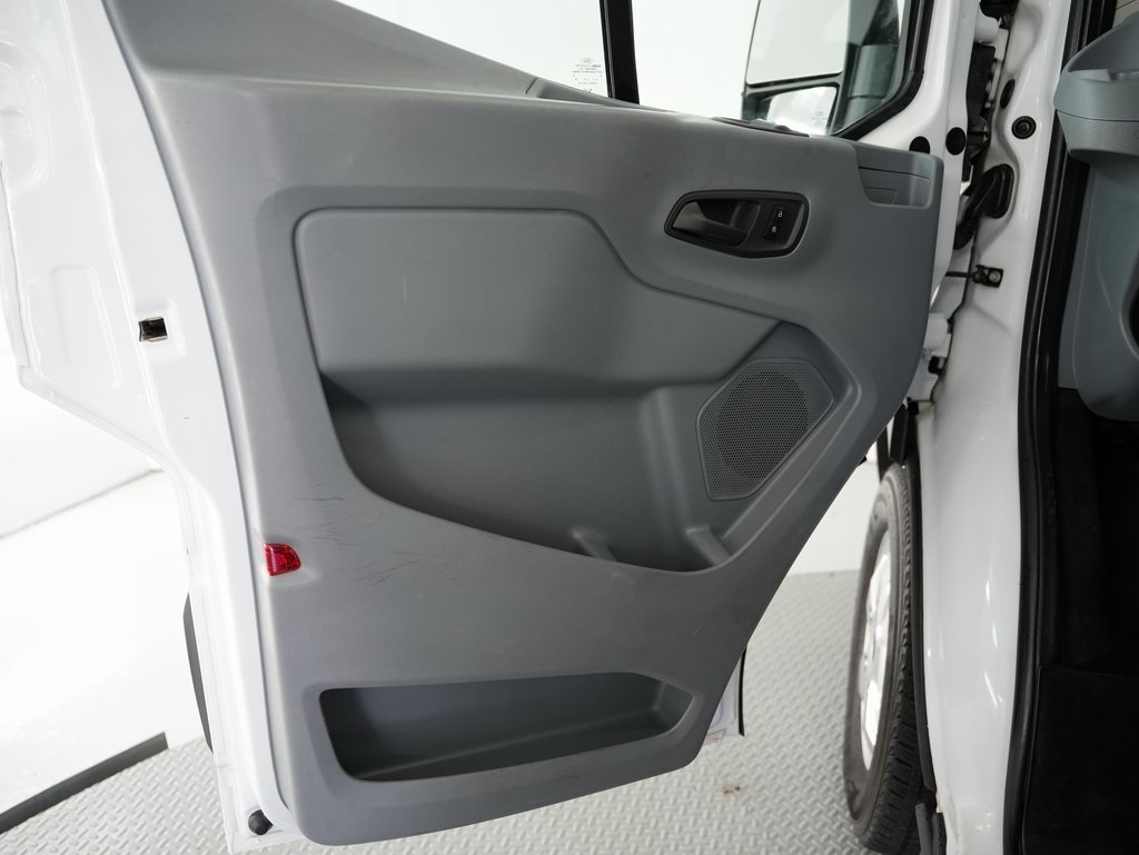 Ford Transit Van T-250 130" Low Rf 9000 GVWR Sliding RH Dr 2018