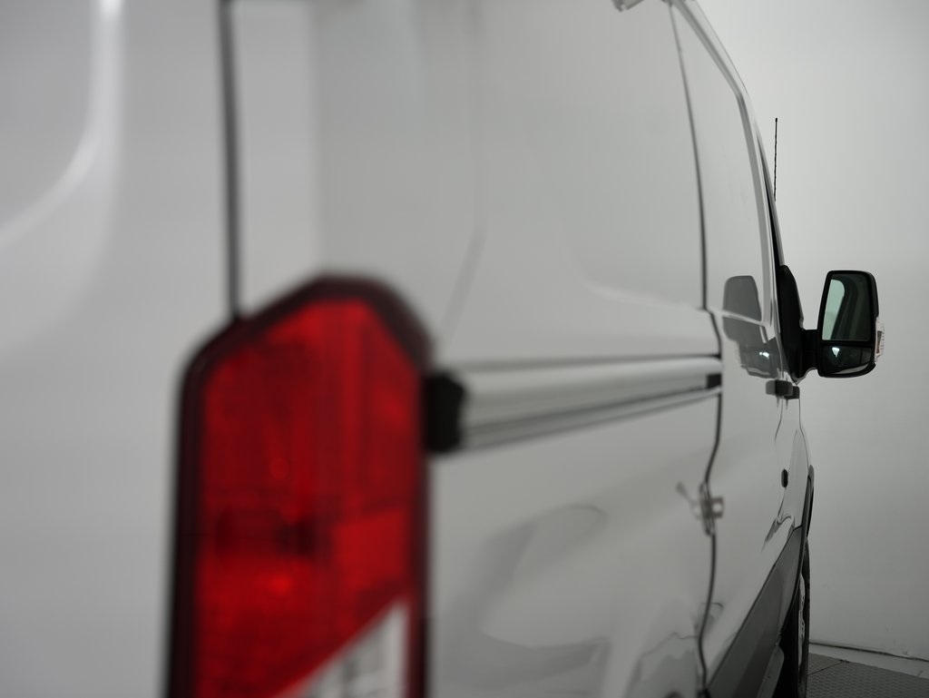 Ford Transit Van T-250 130" Low Rf 9000 GVWR Sliding RH Dr 2018